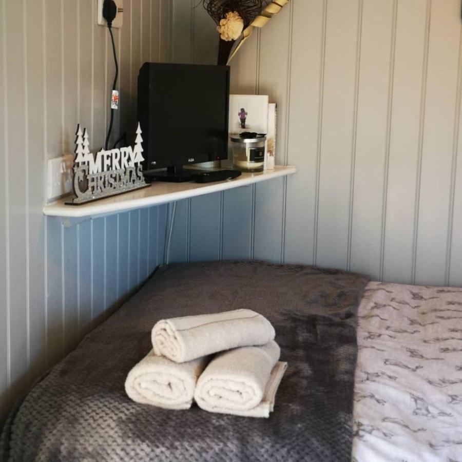 Villa Pen-Rhos Luxury Glamping "Cuckoo'S Nest" Llandrindod Wells Exterior foto